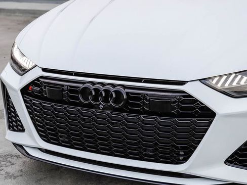 Used 2021 Audi RS 6 w/ Executive Package AWD/4WD image 6