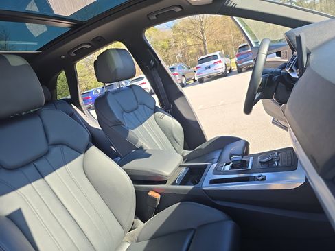 Used 2020 Audi Q5 2.0T Premium w/ Titanium Sport Package image 10