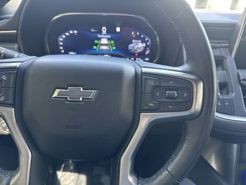Used 2022 Chevrolet Tahoe Z71 w/ Luxury Package AWD/4WD image 21