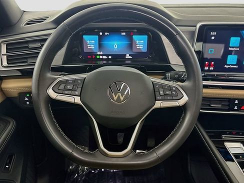 Certified 2024 Volkswagen Atlas Cross Sport SE w/ Panoramic Sunroof Package AWD/4WD image 12