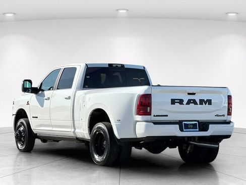 New 2026 RAM 3500 Laramie AWD/4WD image 4