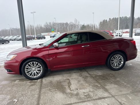 Used 2012 Chrysler 200 Limited image 3