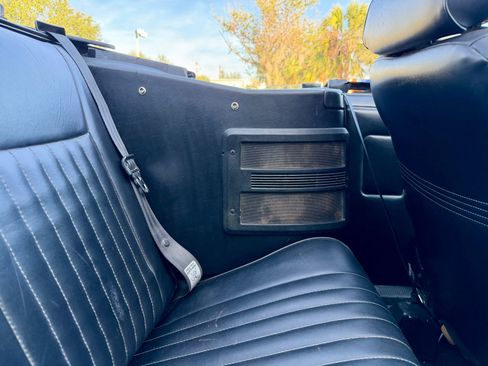 Used 1993 Ford Mustang LX image 48