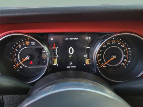 Used 2023 Jeep Gladiator Rubicon w/ LED Lighting Group AWD/4WD image 27