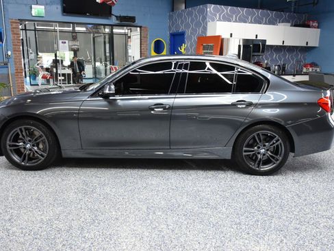 Used 2018 BMW 340i xDrive Sedan w/ Premium Package AWD/4WD image 11