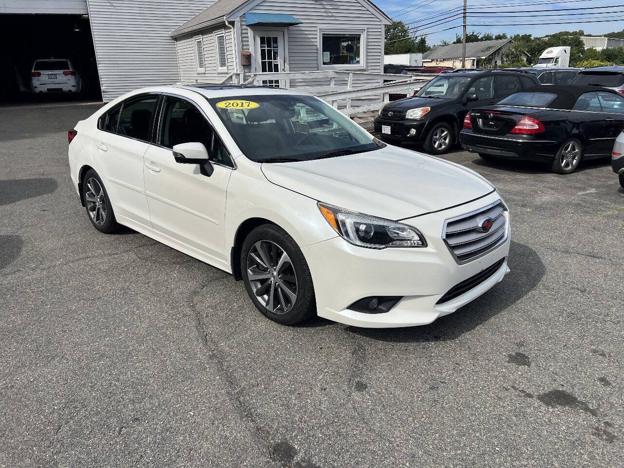 Used 2017 Subaru Legacy 3.6R Limited AWD/4WD image 6