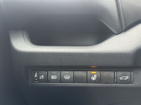 Used 2024 Toyota RAV4 XLE image 32