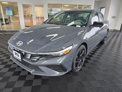 New 2026 Hyundai Elantra Sport image 9