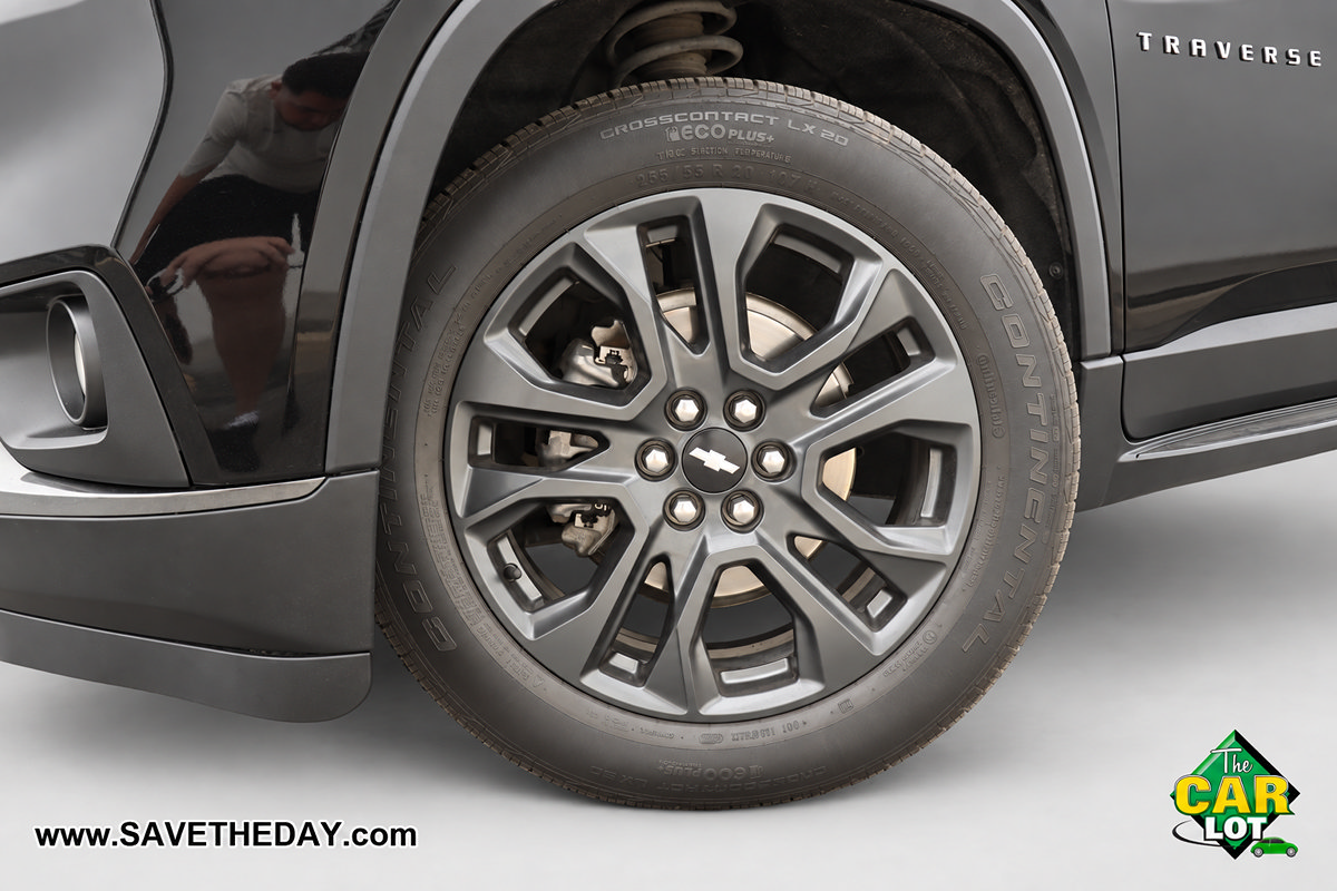 Used 2020 Chevrolet Traverse RS FWD image 3