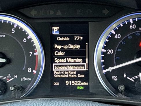 Used 2019 Toyota Highlander SE AWD/4WD image 10