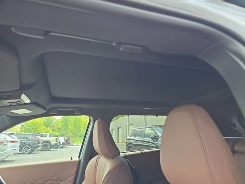 New 2025 Mitsubishi Outlander SEL image 15