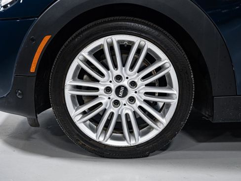 Used 2018 MINI Cooper S image 9