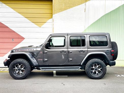 Used 2019 Jeep Wrangler Unlimited Rubicon AWD/4WD image 6