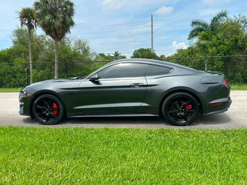Used 2019 Ford Mustang GT w/ Black Accent Package RWD image 7