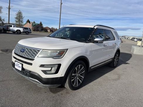 Used 2017 Ford Explorer Platinum image 4