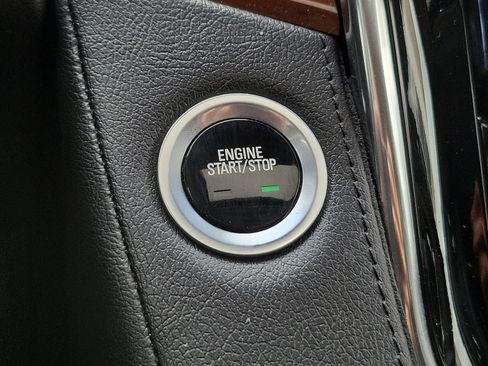 Used 2017 Cadillac Escalade Luxury RWD image 17