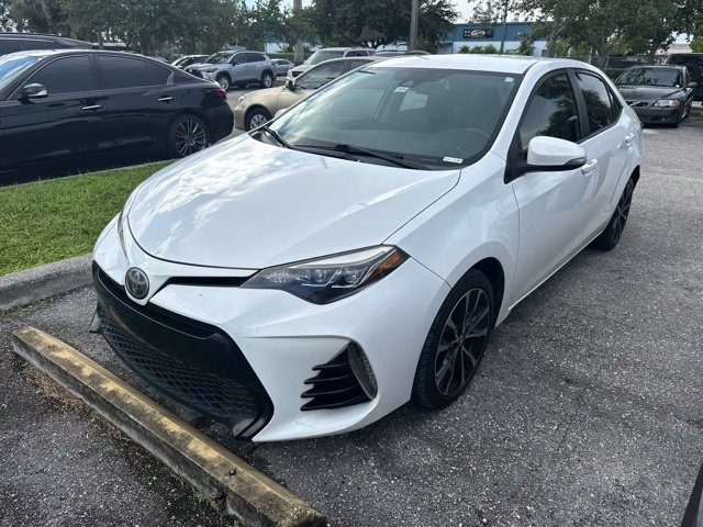 Used 2017 Toyota Corolla SE FWD image 4