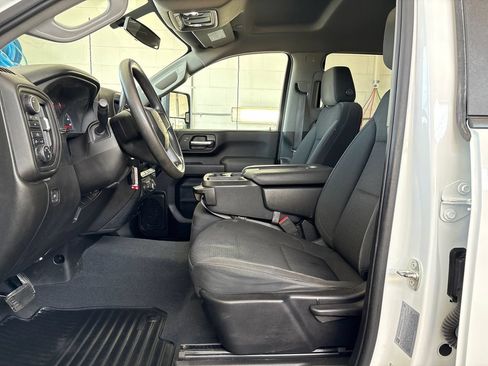 Used 2022 Chevrolet Silverado 2500 Custom AWD/4WD image 13