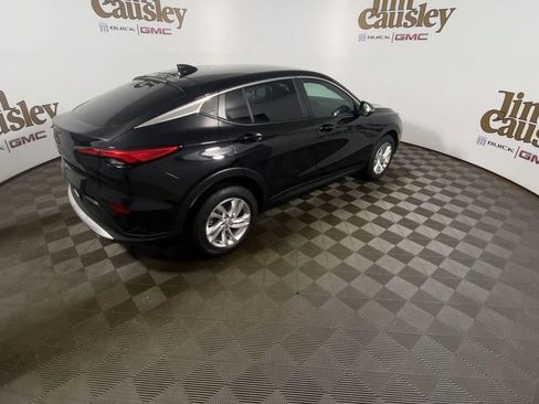 Used 2024 Buick Envista Sport Touring w/ Convenience I Package FWD image 8