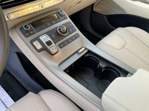 Used 2022 Hyundai Palisade Limited FWD image 23