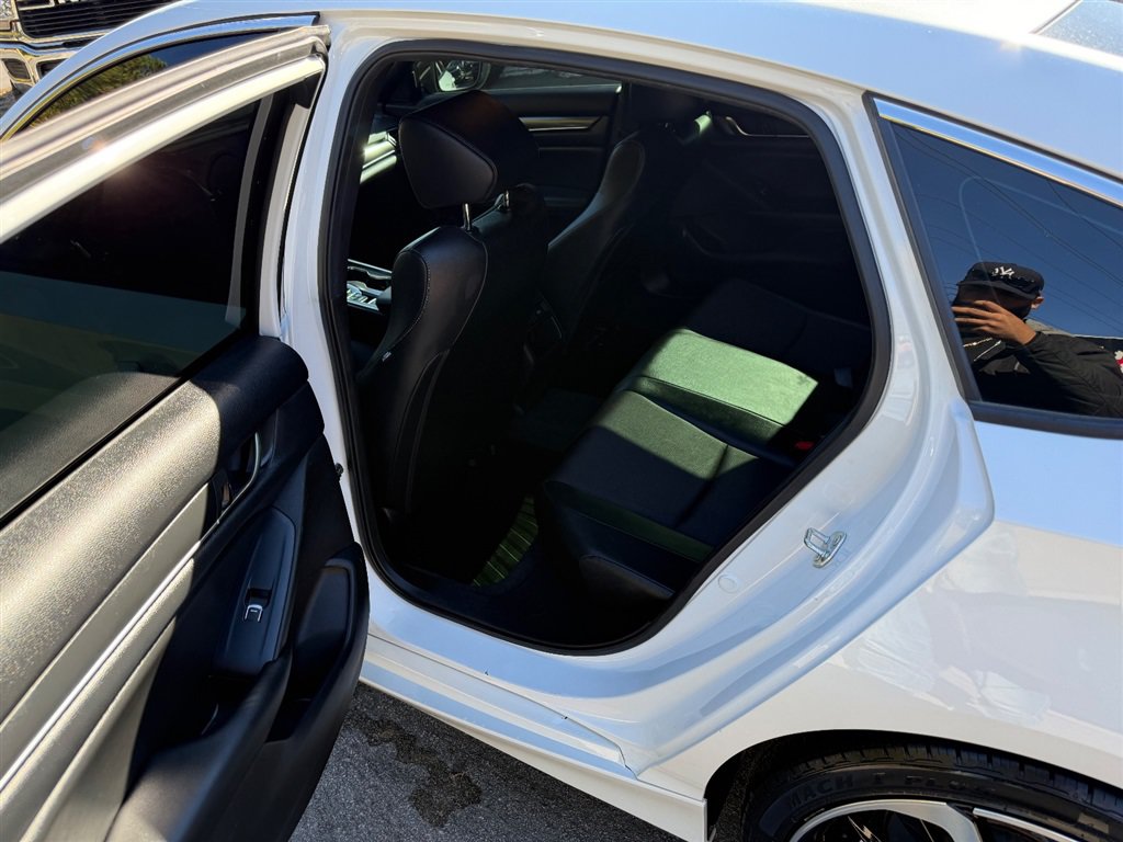 Used 2022 Honda Accord Sport image 12
