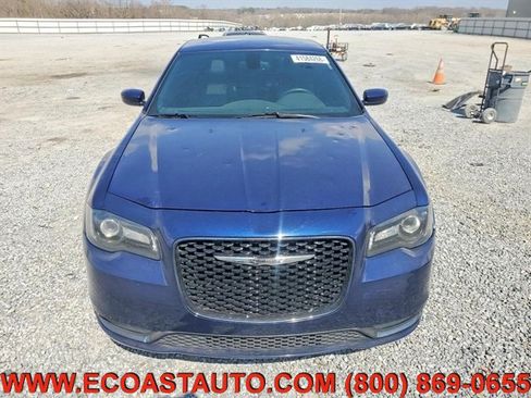 Used 2015 Chrysler 300 S RWD image 5