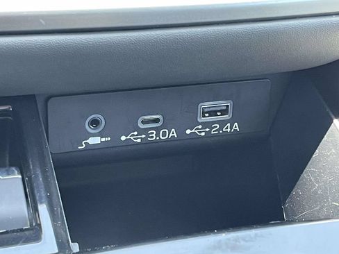 Certified 2025 Subaru Outback Onyx Edition AWD/4WD image 19