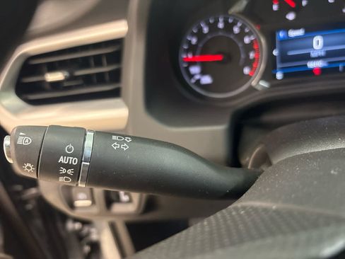 Used 2023 GMC Acadia SLE AWD/4WD image 34