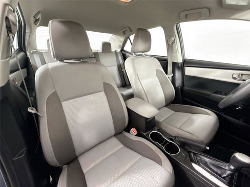 Used 2019 Toyota Corolla L image 47