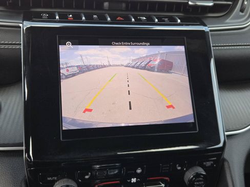 Used 2023 Jeep Grand Cherokee Altitude RWD image 8