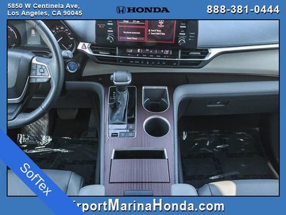 Used 2023 Toyota Sienna XLE