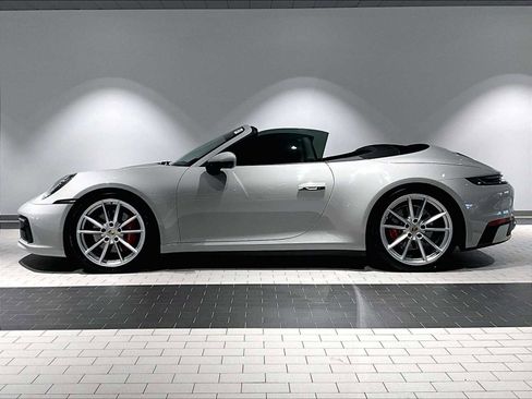 Used 2021 Porsche 911 Carrera S image 2