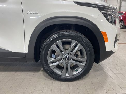 Certified 2023 Kia Seltos S w/ Navigation Package image 25