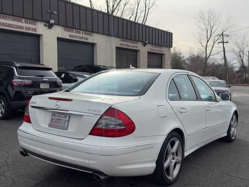 Used 2009 Mercedes-Benz E 350 4MATIC Sedan image 6