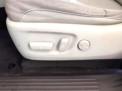 Used 2015 Lexus GX 460 w/ Premium Package image 21