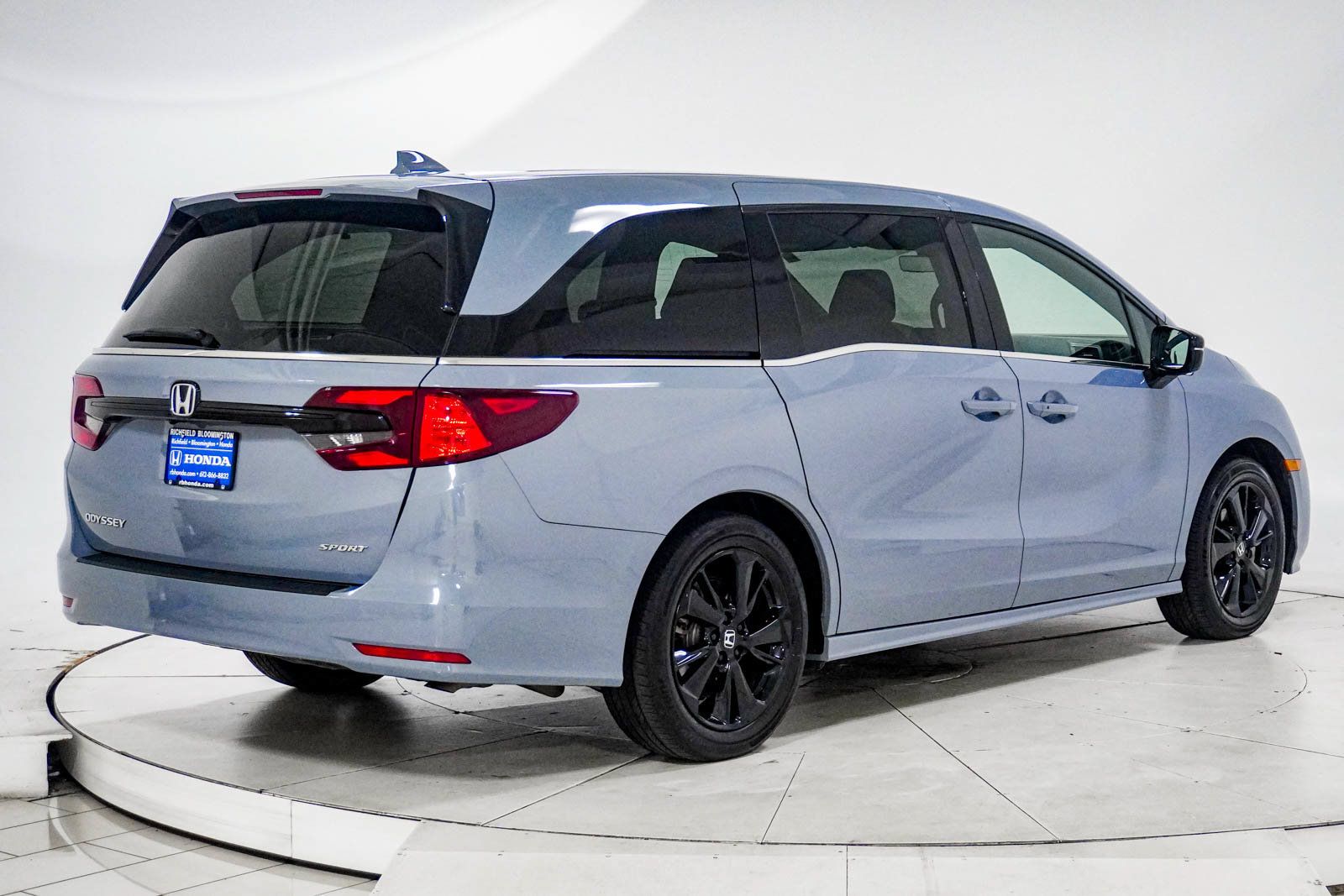 Used 2024 Honda Odyssey Sport image 12