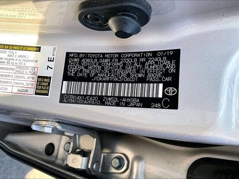 Used 2019 Toyota Prius Prime Premium FWD image 16