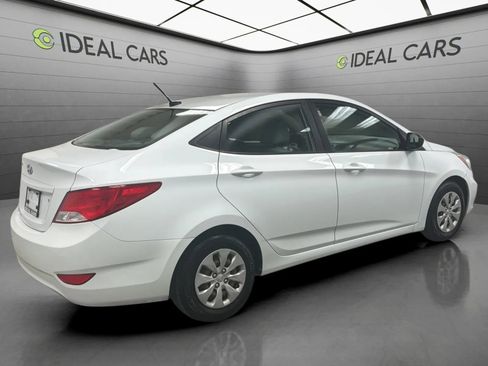 Used 2017 Hyundai Accent SE FWD image 5