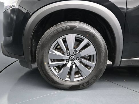 Used 2025 Nissan Pathfinder SV FWD image 15