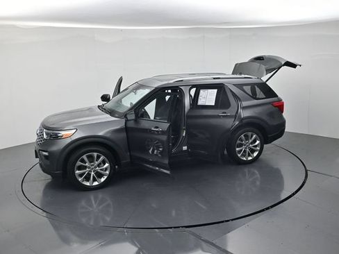 Used 2021 Ford Explorer Platinum w/ Equipment Group 601A AWD/4WD image 65