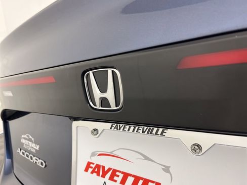 Used 2023 Honda Accord EX image 10