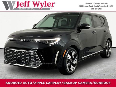 Used 2023 Kia Soul GT-Line w/ GT-Line Technology Package FWD image 1