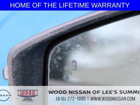 New 2025 Nissan Versa SR w/ Trunk Package image 15