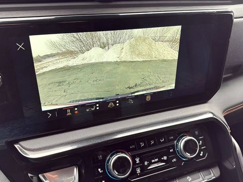 Used 2025 GMC Sierra 2500 AT4 AWD/4WD image 29