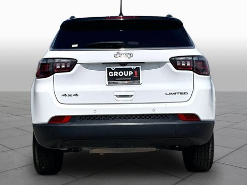 Used 2025 Jeep Compass Limited AWD/4WD image 5