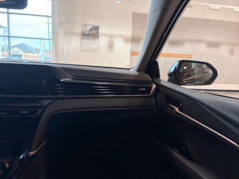 Used 2025 Toyota Camry LE image 34