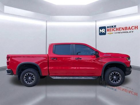 Used 2025 Chevrolet Silverado 1500 ZR2 w/ Technology Package AWD/4WD image 3