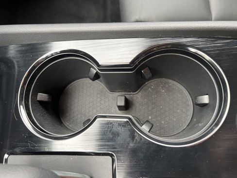 Used 2024 Nissan Rogue SL image 22