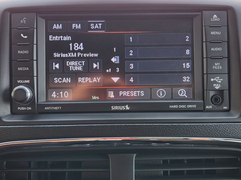 Used 2019 Dodge Grand Caravan SE FWD image 17