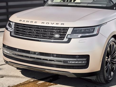 Used 2026 Land Rover Range Rover Long Wheelbase SE image 6